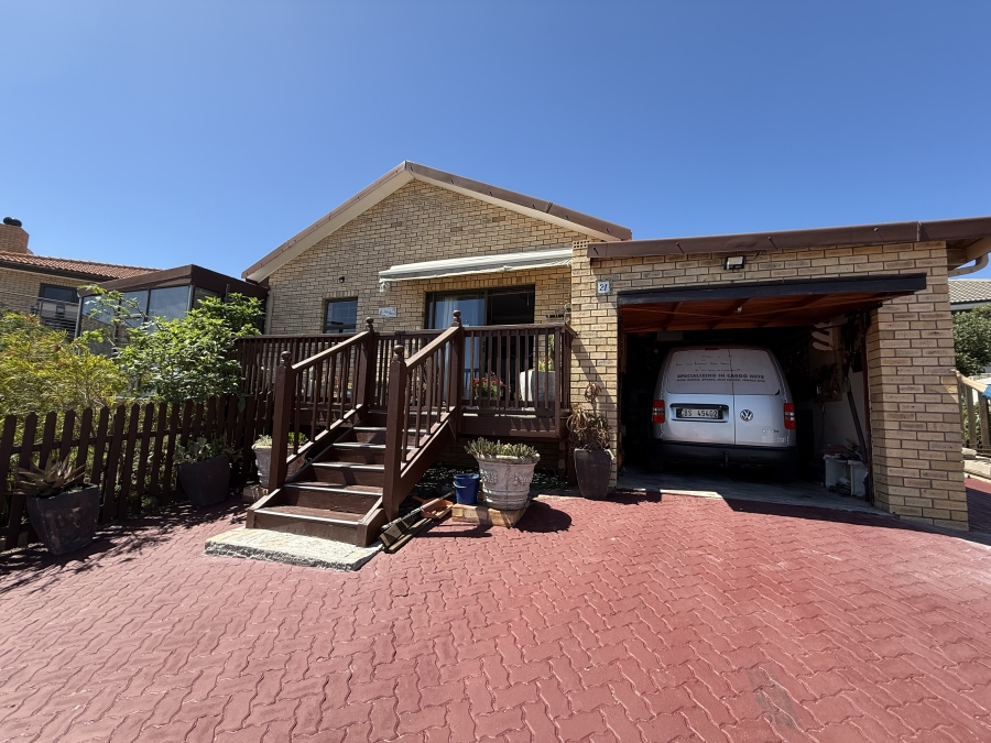 3 Bedroom Property for Sale in Reebok Western Cape